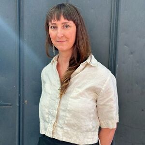 Meet your Posher, Singer